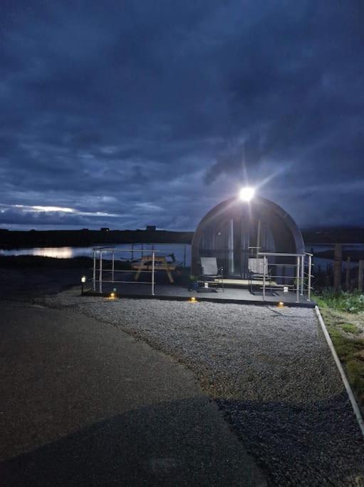 فيلا Loch An Eilean Pod Isle Of South Uist Pollachara المظهر الخارجي الصورة